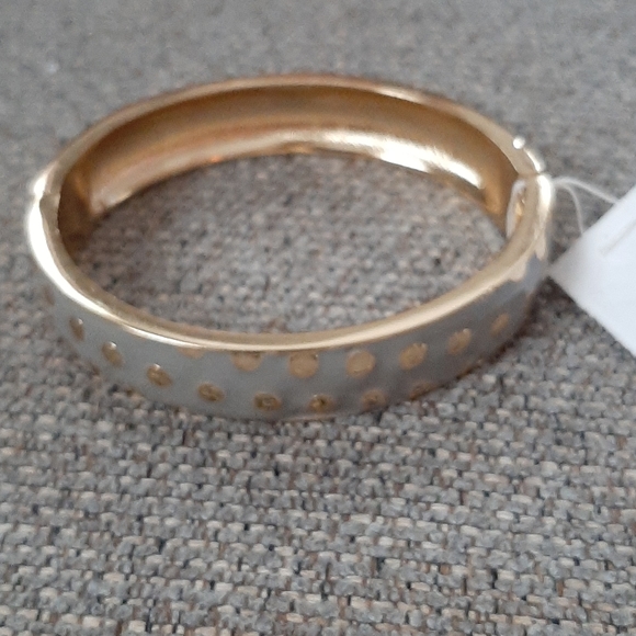 New Women's Grey & Gold Polka Dot Fashion Bracelet - Picture 2 of 12